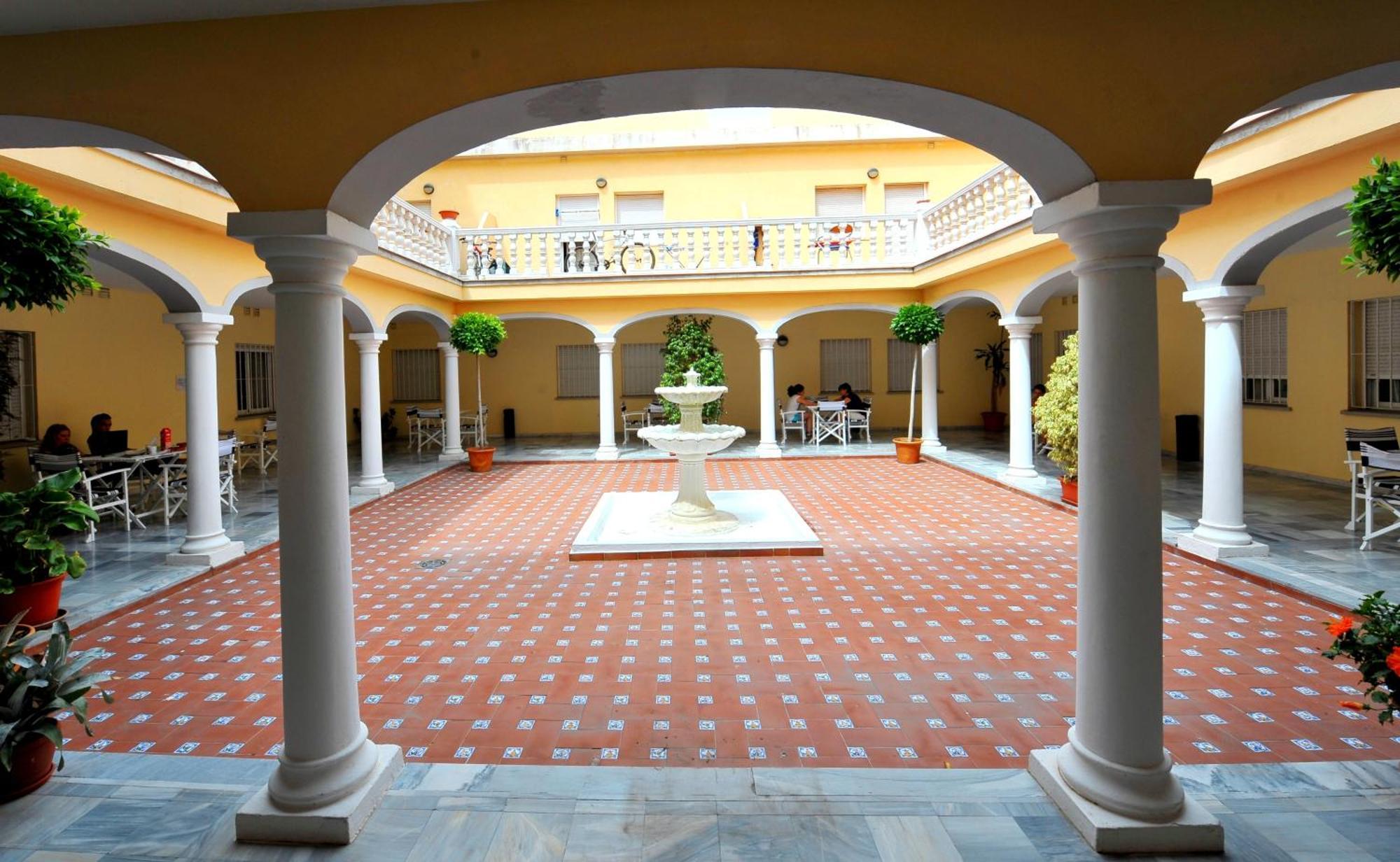 Micampus Malaga Student Residence Экстерьер фото